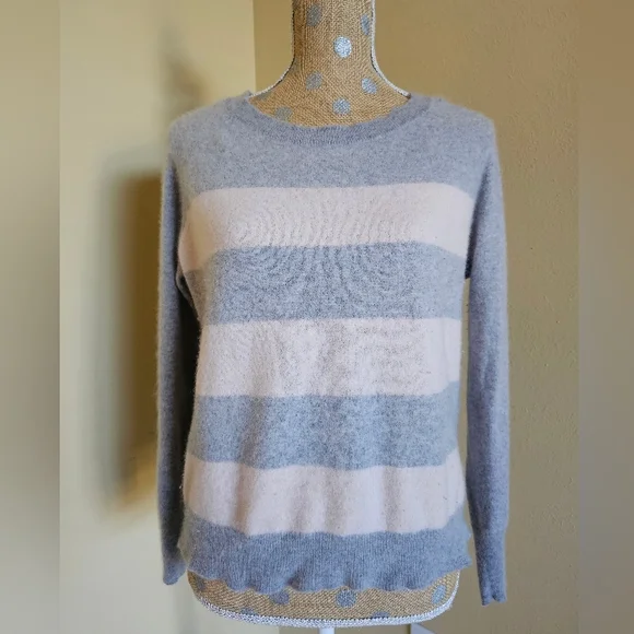 100% Cashmere Gray Cream Striped Sweater Apt. 9 - Picture 1 of 8